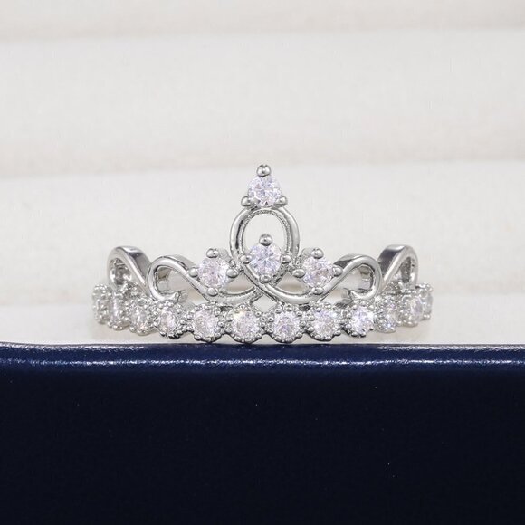 Queen Princess Engagement Heart Crown Sweet Ring for Women, PD522 - Picture 4 of 8